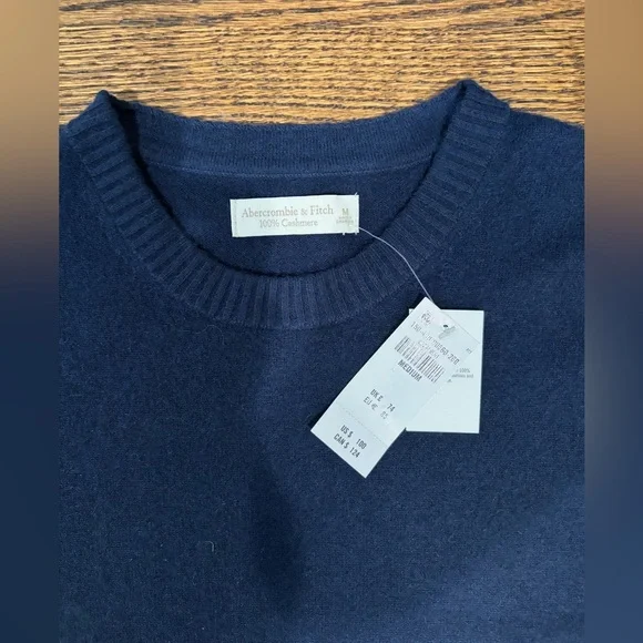 Abercrombie & Fitch Cashmere Shell Sweater - Picture 3 of 4